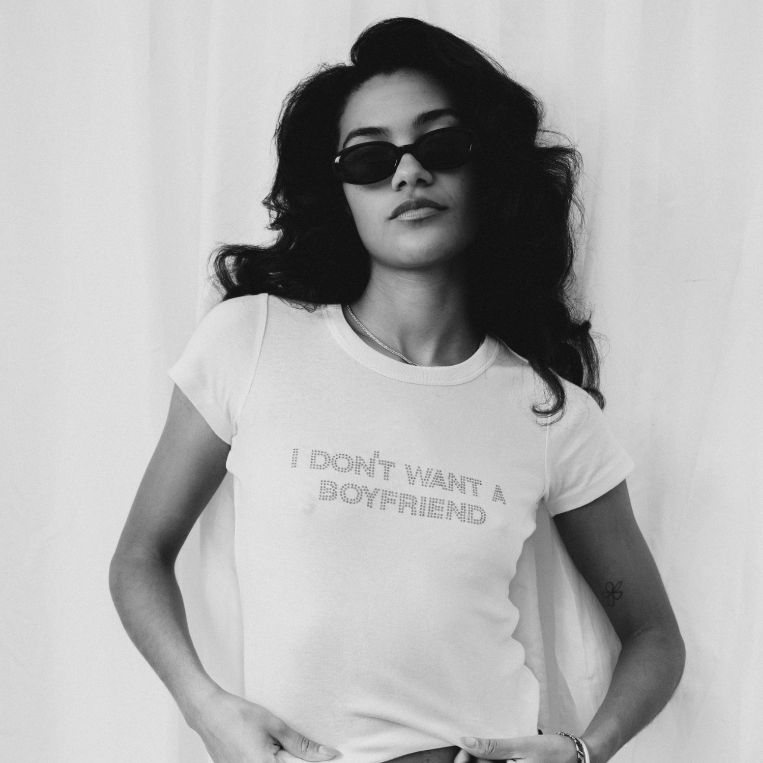 I Don't Want A Boyfriend Gem Baby Tee. - Olivia Dean